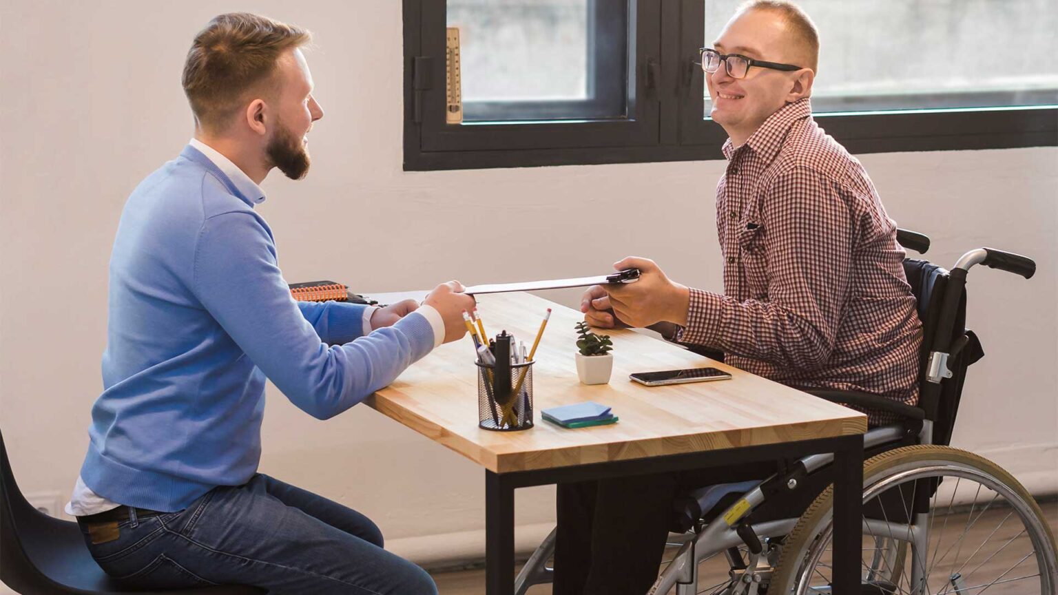 SIL Providers for NDIS Services: How to Choose the Best Support Providers
